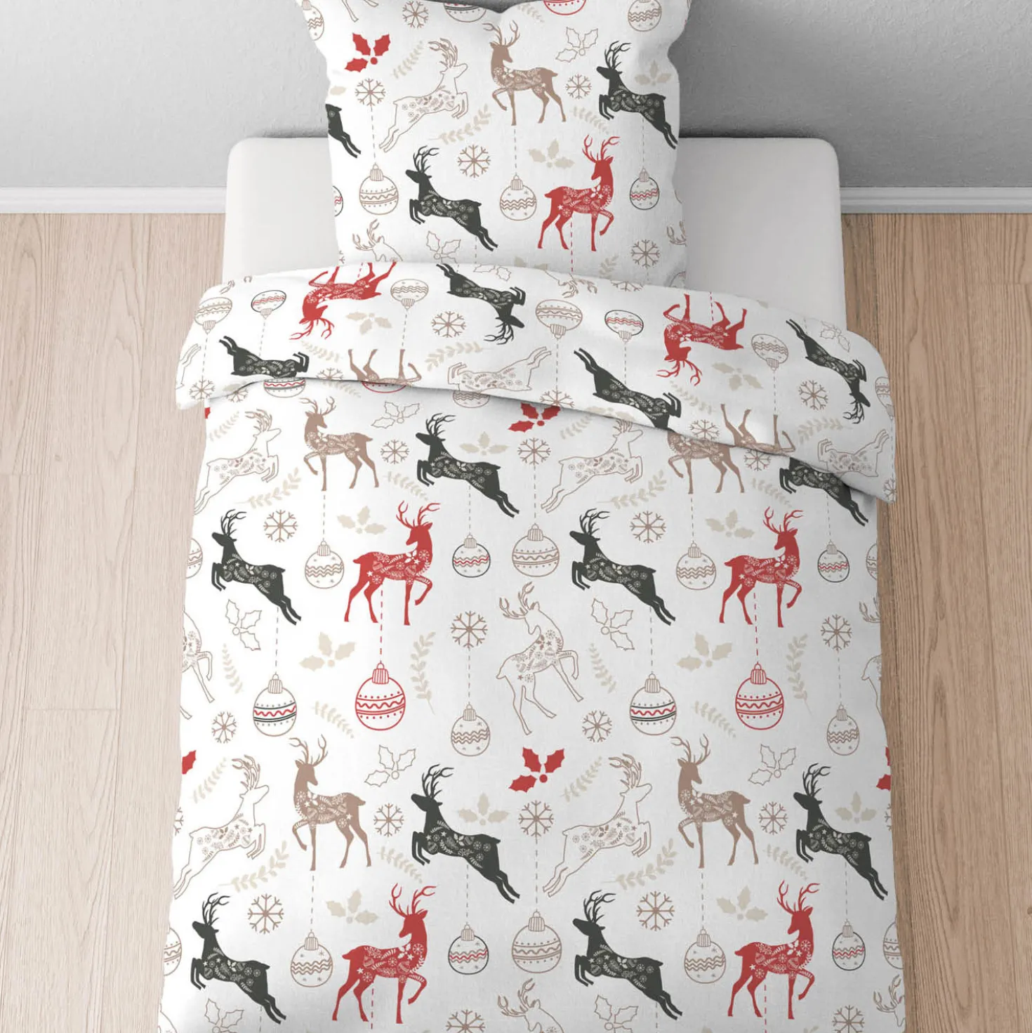 Castell Feinbiber Bettwäsche Hirsche Weihnachten weiss, 1x 135x200 cm + 1x 80x80 cm