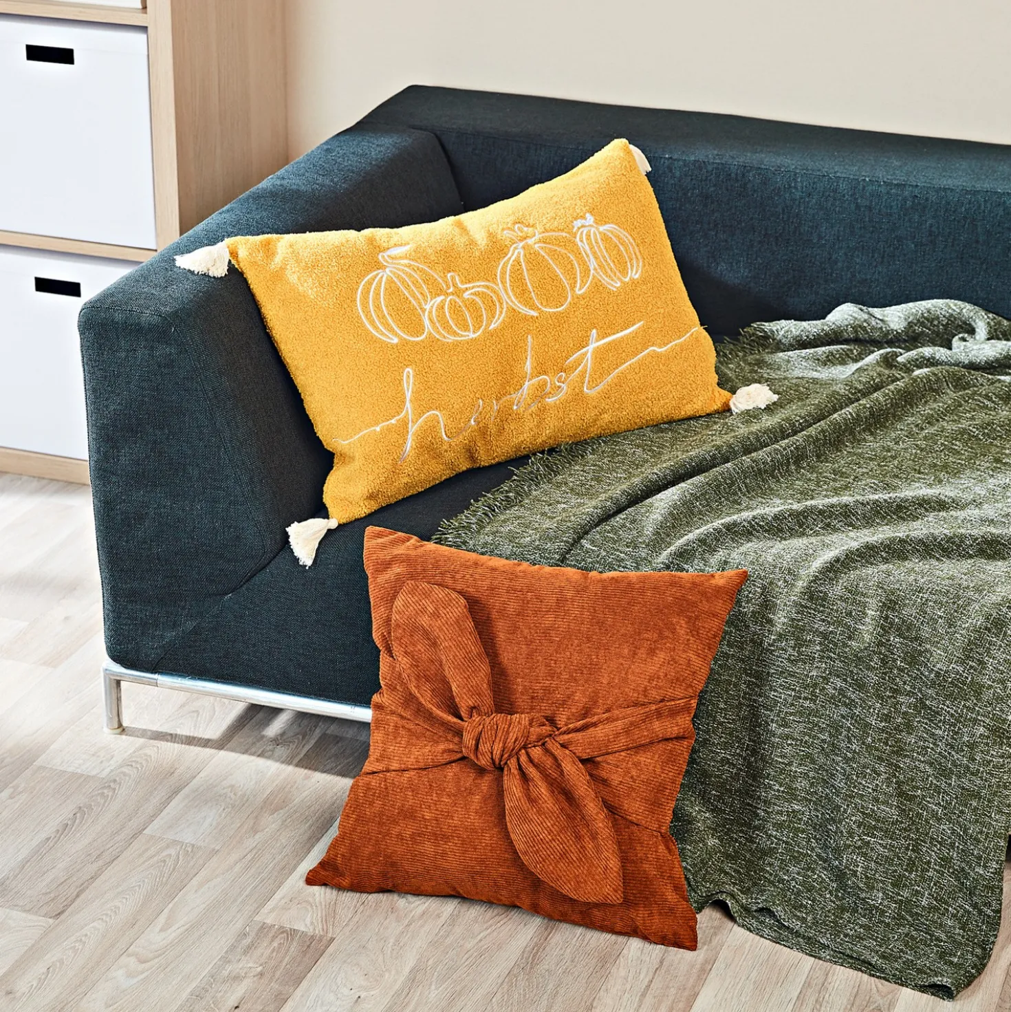 Fleece-Kissen "Herbst" mit Quasten Eldo gelb
