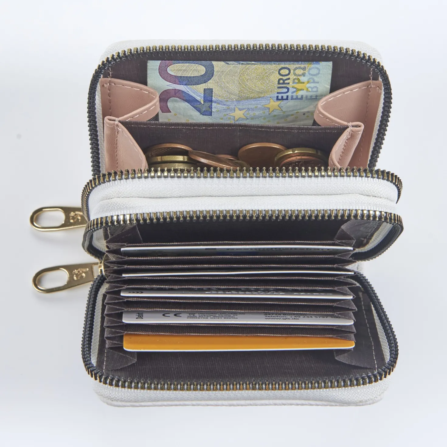 Geldbörse mit Monogramm