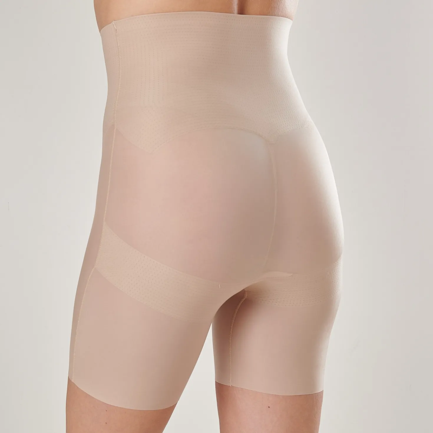 High-Waist-Panty mit Kühleffekt beige