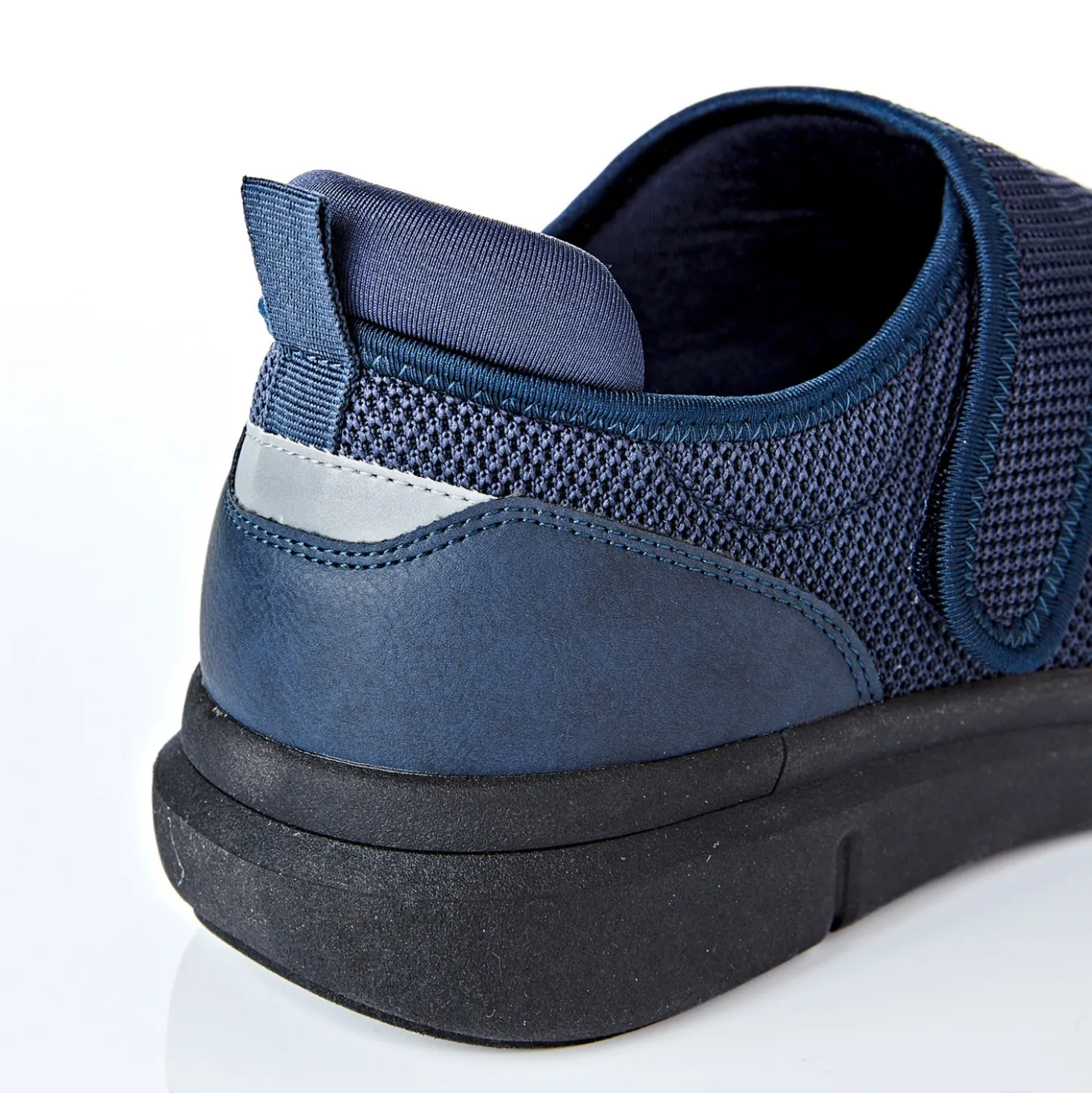 Komfort-Schuh mit Klettverschluss blau