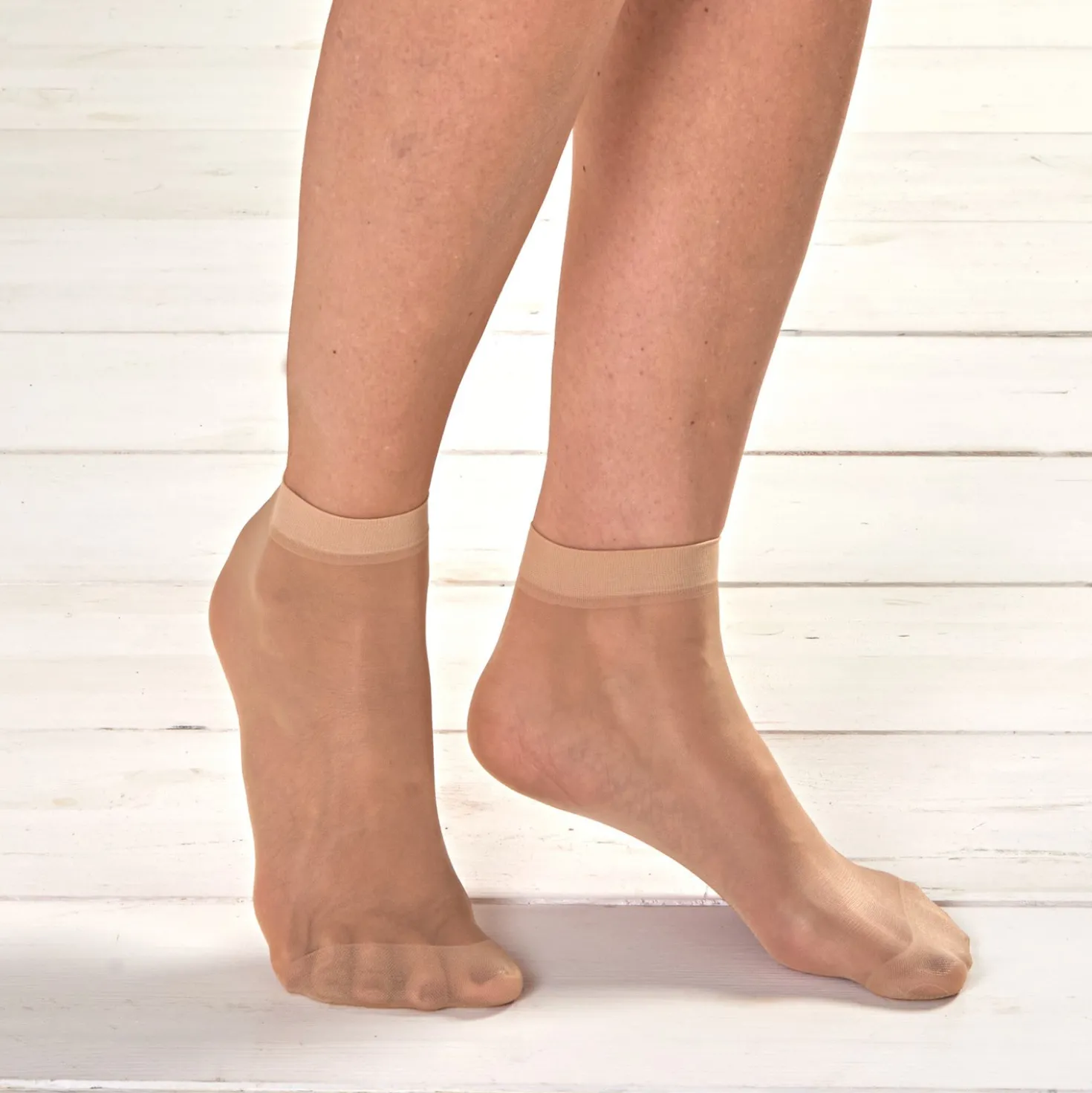 Nylon-Strumpf Set 2x Söckchen 2x Kniestrümpfe 4 Paar