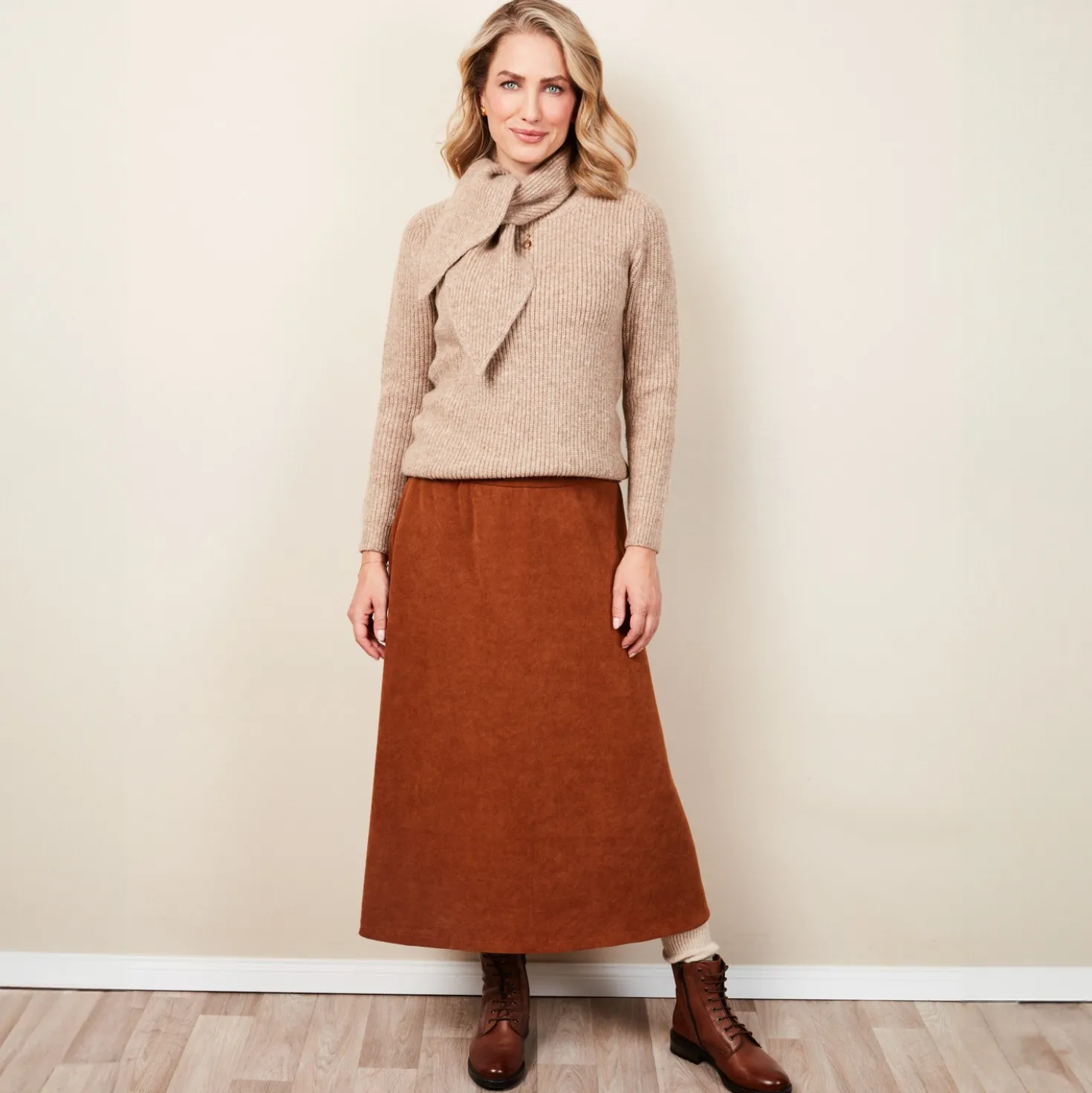 Strickpullover mit Schalkragen beige
