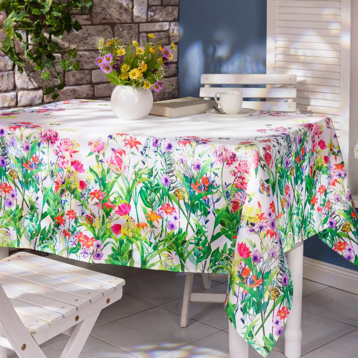 Tischdecke "Wiesenblumen", 135 x 165 cm