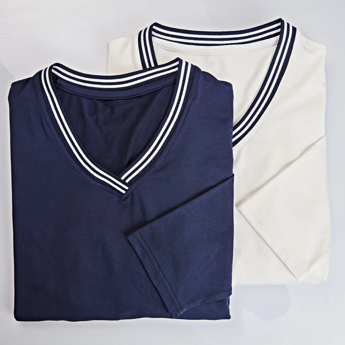 V-Shirts blau + weiß 2er-Set
