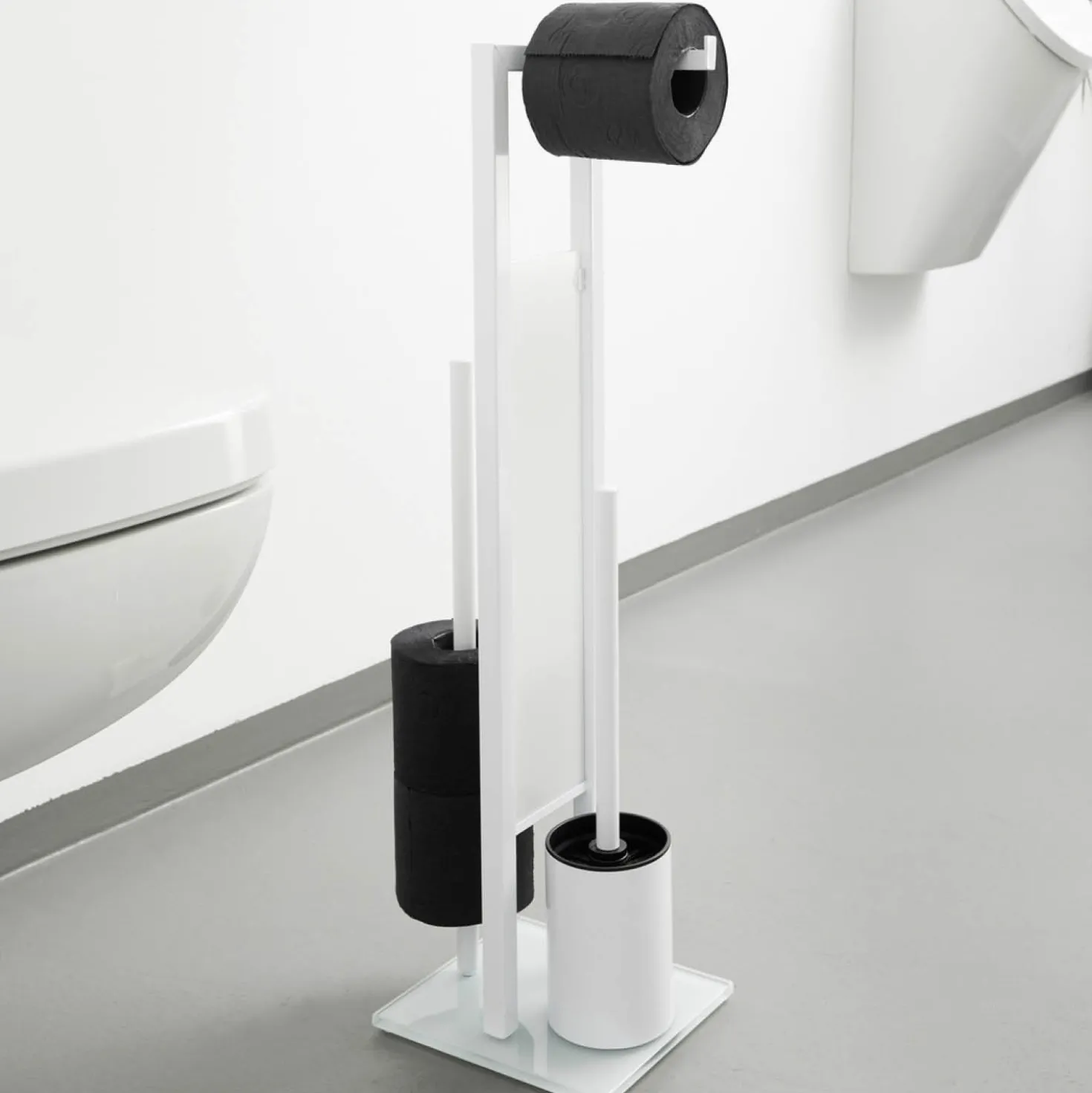 WENKO Stand WC-Garnitur Mod. Rivalta Weiß, integrierter Toilettenpapierhalter und WC-Bürstenhalter
